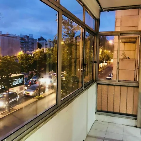 With 3 Bedrooms In Lisboa, With Wonderful View And Balc